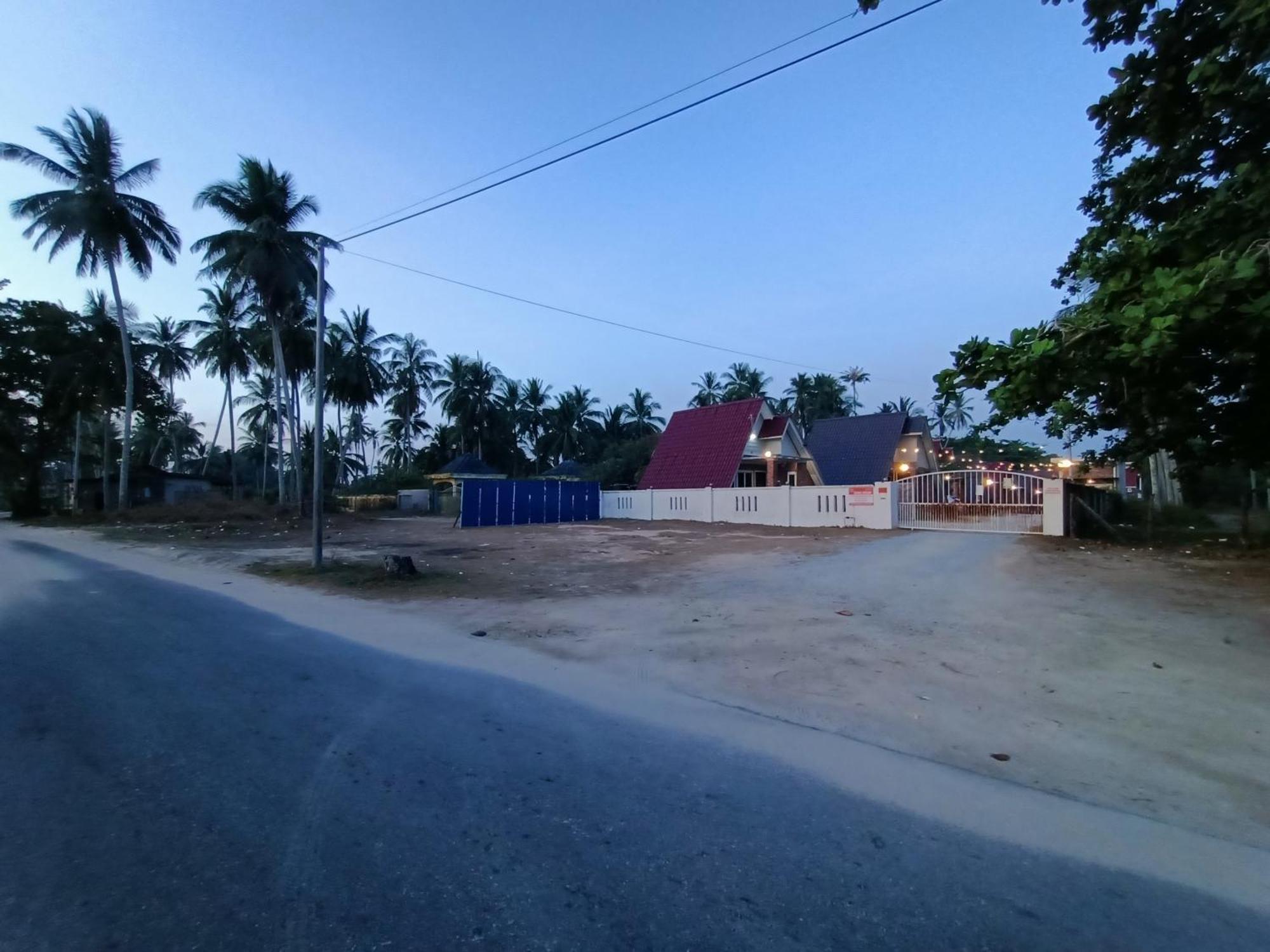 Zainab Cottage Pasir Puteh Exterior photo